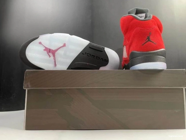 HYPE Raging DD0587-600 Retro Jordan Bulls 5 (2021) Red 0813